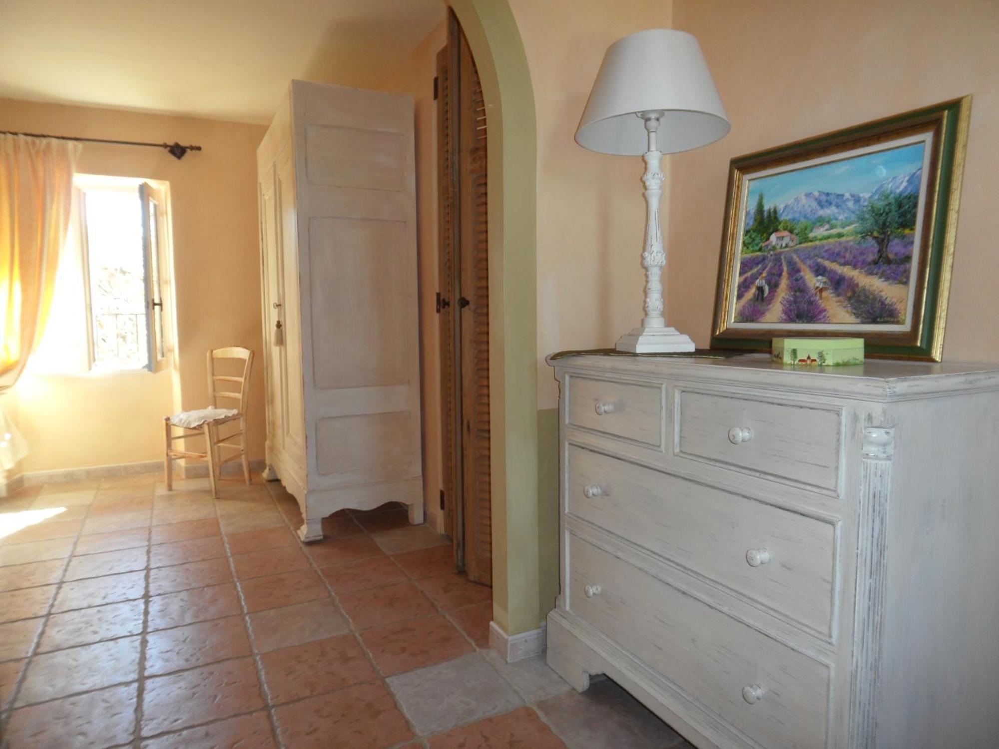 Mas De Foncaudette Bed & Breakfast Lourmarin Room photo